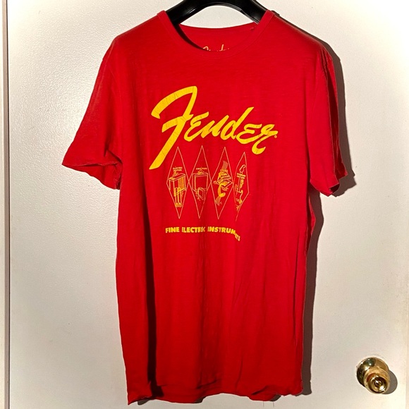 Lucky Brand Other - Lucky Brand Fender distressed graphic T, LRG
